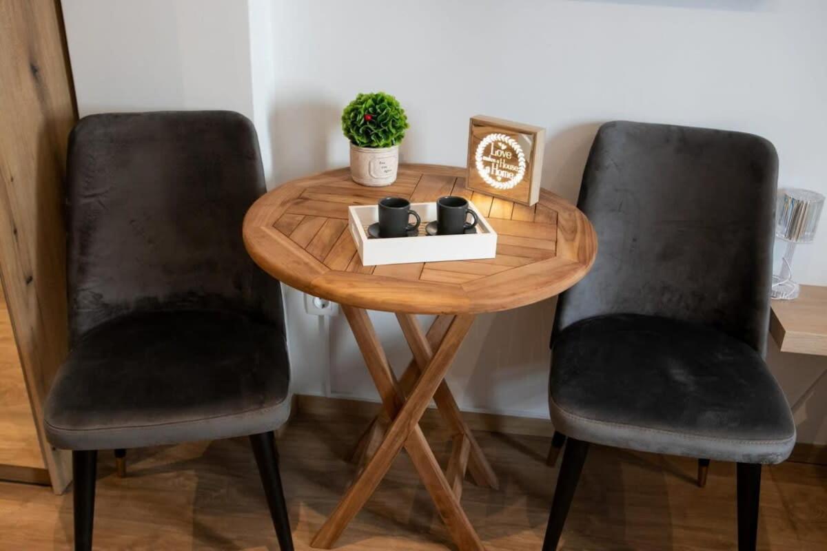 Appartamento Cozy Modern Studio In Salonicco Esterno foto